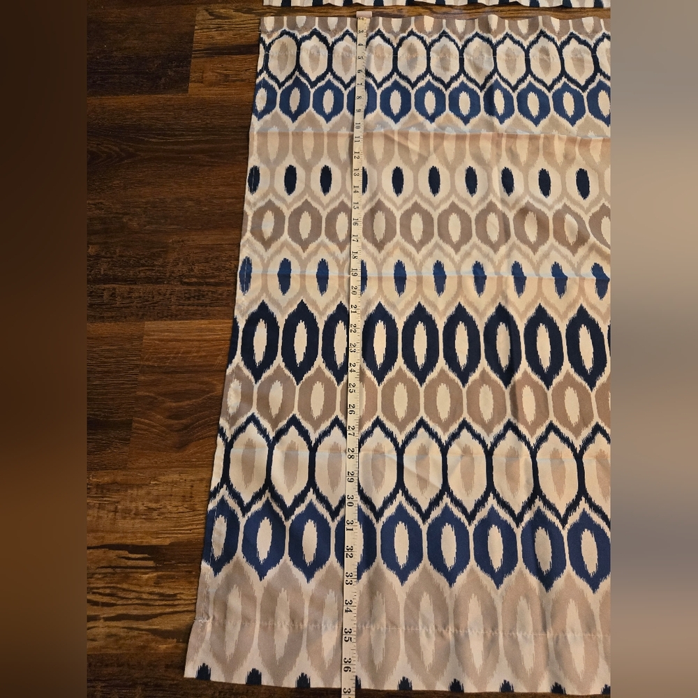 Curtain set